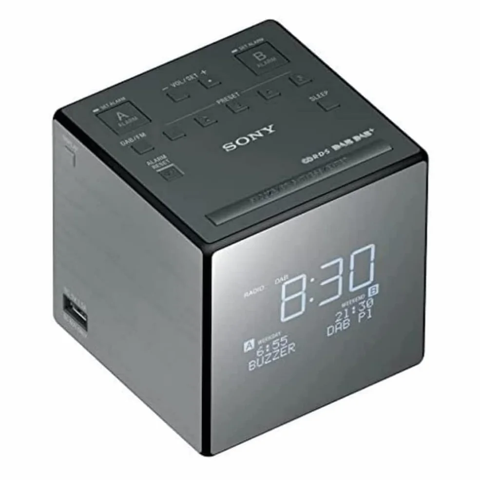 Sony XDR-C1DBP Uhrenradio, DAB/DAB+, digitalem Radioempfang, große Uhranzeige mit Helligkeitssetuerung, USB