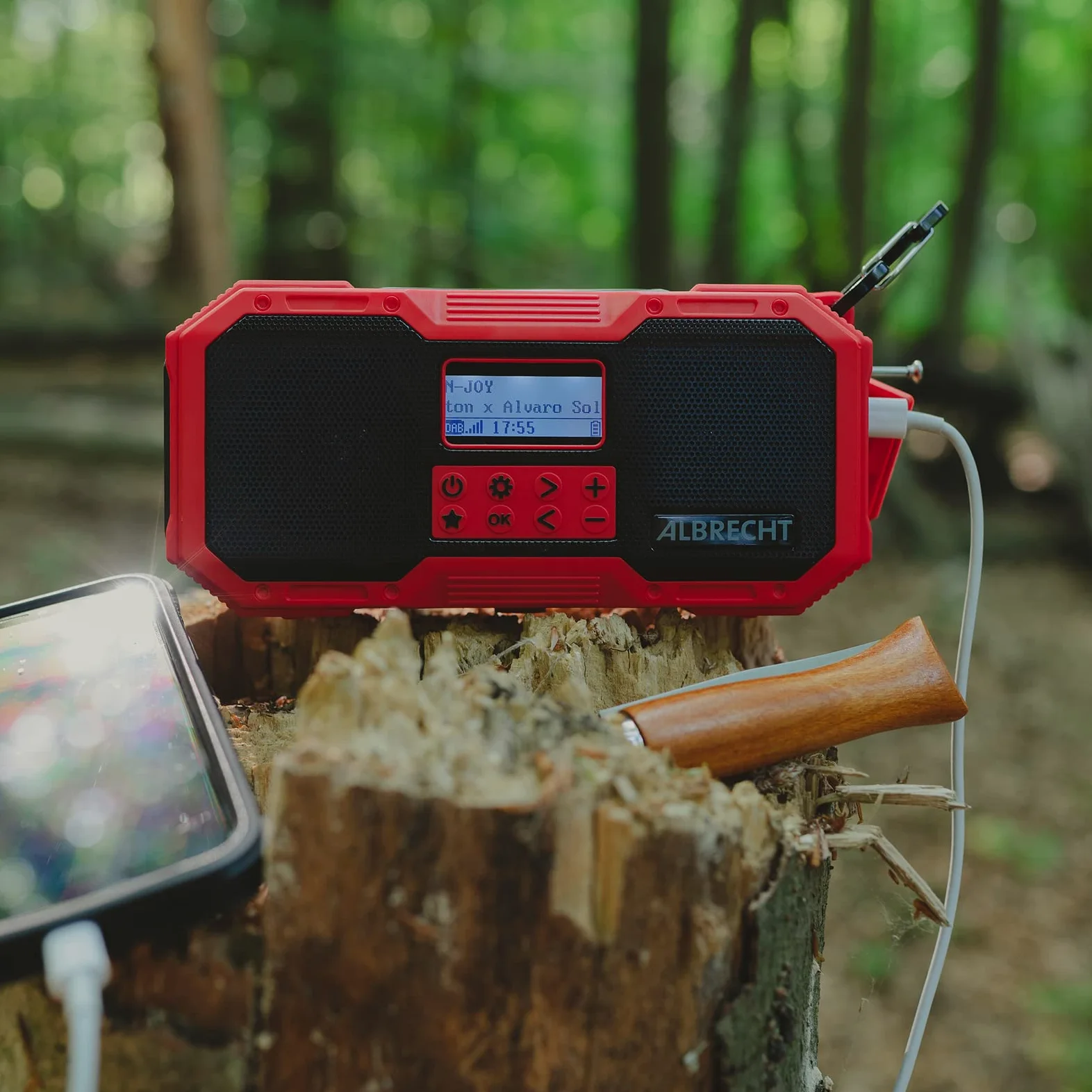 Albrecht DR 112, tragbares DAB+/UKW Outdoor Kurbelradio, 27911, SOS-Notruf, Taschenlampe, Solarmodul, PowerBank, IPX5 Wasserschutz